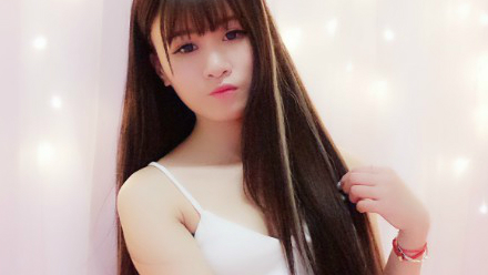 yy约战,在线游戏社区美女陪你约